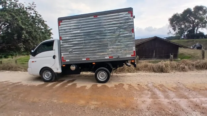 Pequenos fretes mudanças transporte