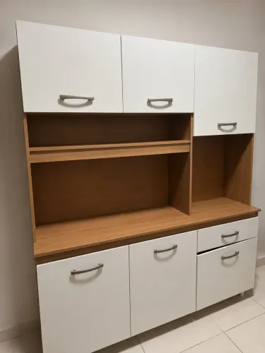 ARMÁRIO DE COZINHA COMPACTA