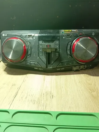 Vendo som lg