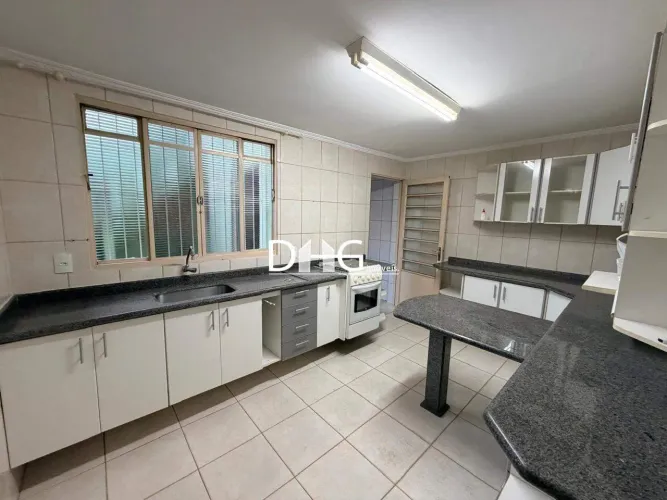 Casa para alugar no Planalto, 120 m², 3 quartos, 01 suite, planejados, por R$3.700,00 - Pa