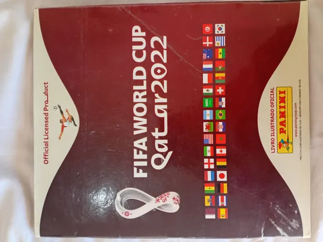 Álbum da copa 2022 semicompleto