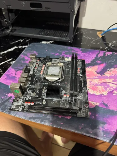 Placa-Mãe Haoqing H81 para Intel LGA 1150 DDR3 com M.2 NVMe