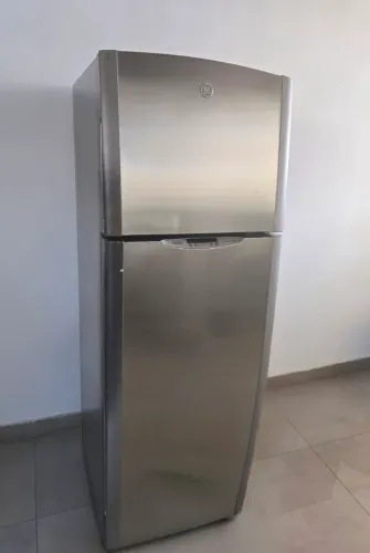 Geladeira GE 450L Inox