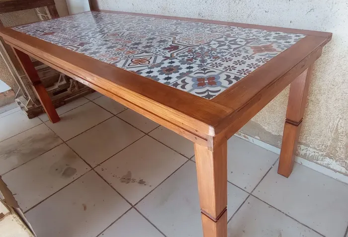 Móveis rusticos fabricados em madeira pinus 