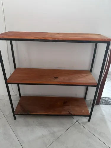 Estante de livros em madeira crua/ escritório em ótimo estado