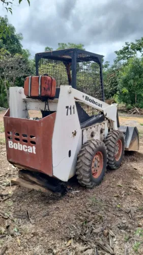 Bobcat 711