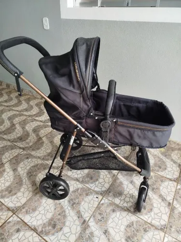 Carrinho de bebê 2 versões