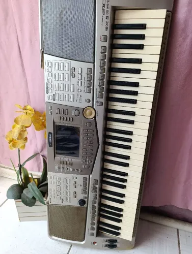 Teclado Yamaha PSR 2100 interesse informações chame no ZAP *24