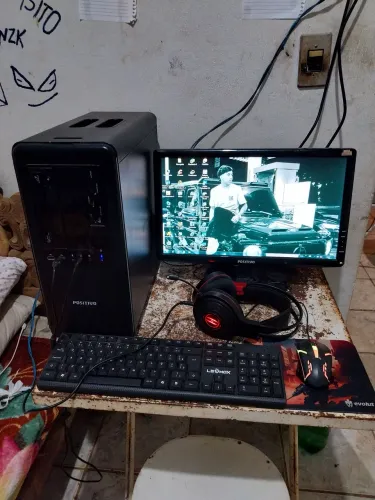 Pc computador marca positivo semi novo 516gb e 64 de RAM ?