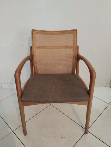 Cadeira Dinna Design Jader Almeida
