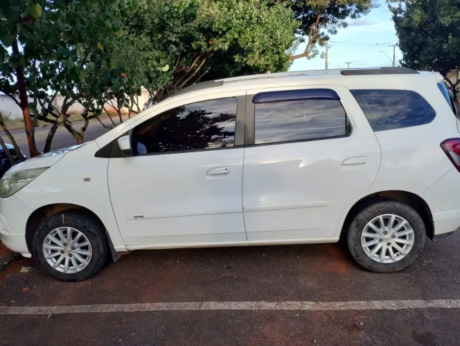 Chevrolet Spin LT 1.8 8V Econo.flex 5P Aut. 2014