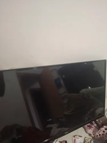 Tv philco 32 pol. Pouco tempo de uso bolo em celular