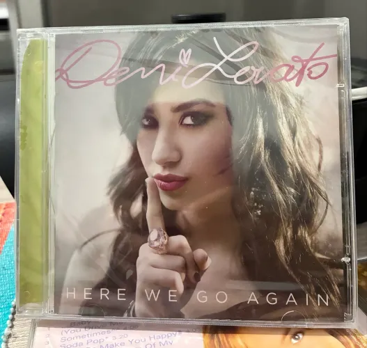 Cd Lacrado Demi Lovato - Here We Go Again
