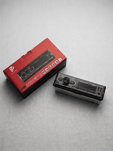 Rádio automotivo
