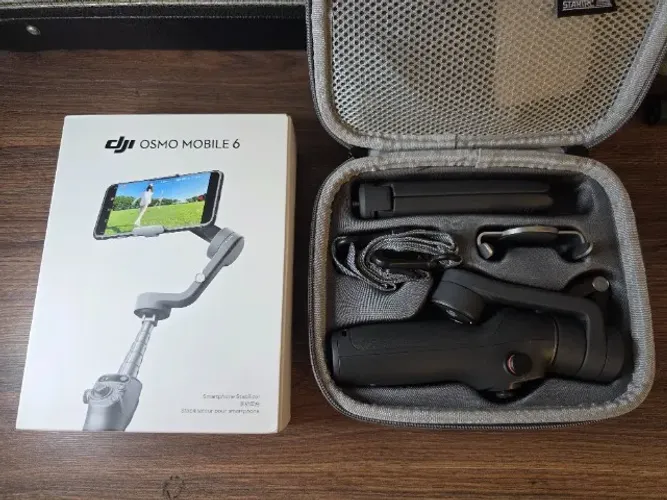 Dji Osmo Mobile 6 Estabilizador de vídeo fotográfico preto + Case