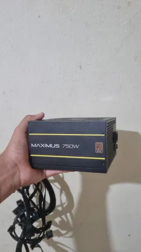 Fonte Revenge Gamer Maximus 750W 80 Plus Bronze