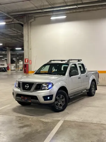 Nissan Frontier SV At.cd 4X4 2.5 TB Diesel Mec. 2013