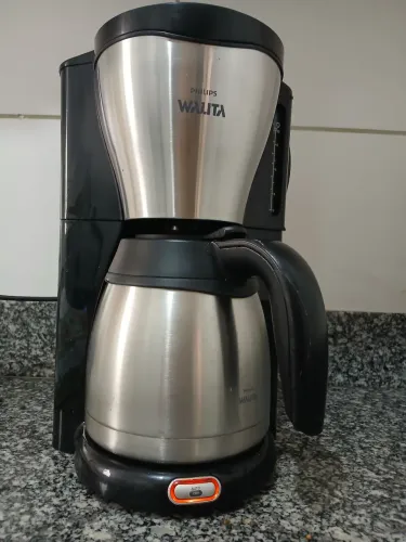 Cafeteira com jarra termica