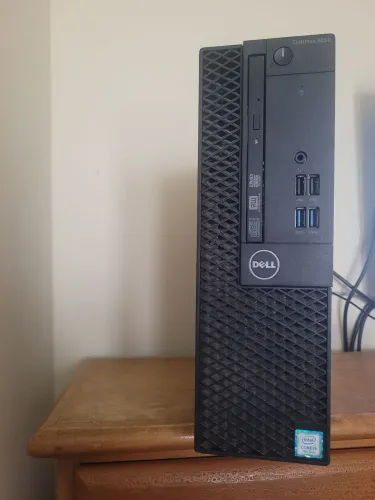 Vendo CPU Dell optiplex 3050 core i5 7 geração 8gb ssd 500gb impecável!