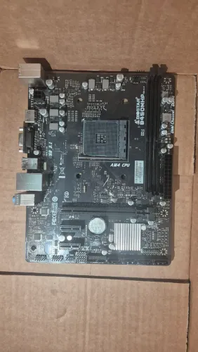 Placa-mãe B450MHP Biostar- Chipset B450 em perfeito estado