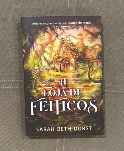 Livro - A loja de feitiços