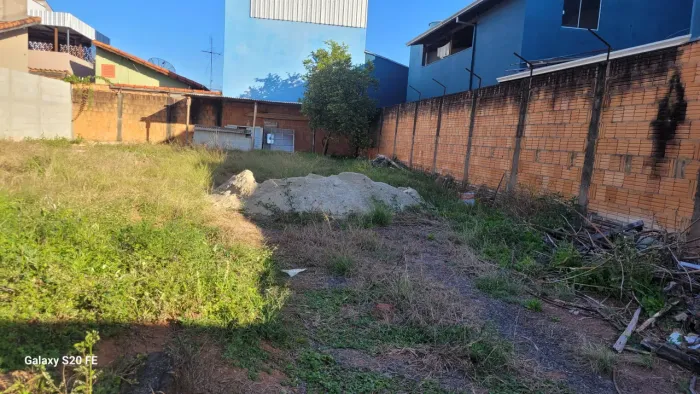Excelente Lote no Bairro São Carlos
