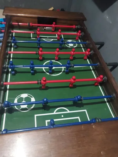 Quero vender brinquedo mesa de pimbolin