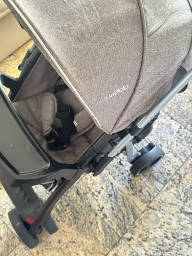 CARRINHO DE BEBE + BEBÊ CONFORTO