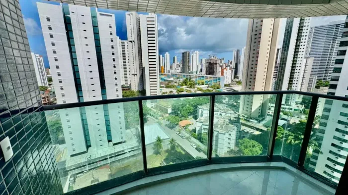 Oportunidade entre o Sta maria e Boa Boa Viagem, 137m2 útil, 4 qts 3st, 2 vgs,no porcelan