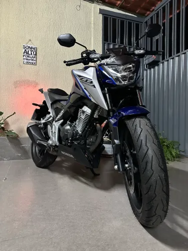 Ágio CB Twister 300f 