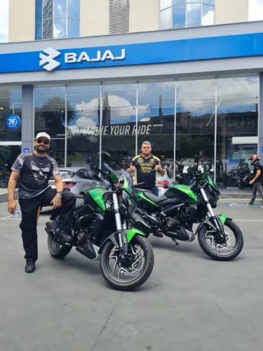 BAJAJ DOMINAR 400