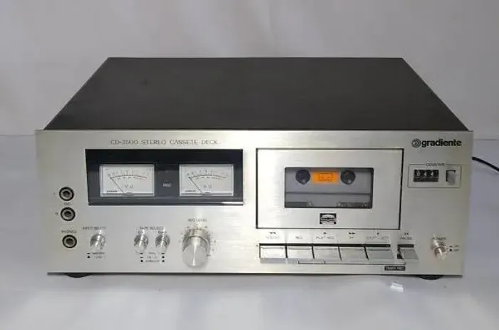 Tape deck Gradiente CD2500