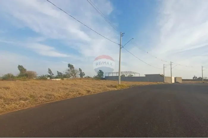 Terreno à venda - Distrito Industrial, Restinga-SP, 1174,95 m²