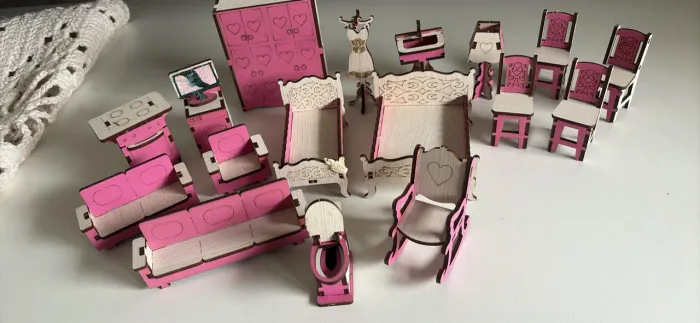 Móveis de brinquedo
