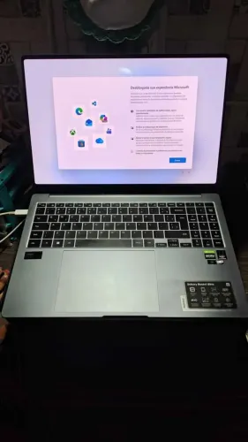 Samsung Galaxy Book4 Ultra Intel® - 32GB RAM / 1TB SSD