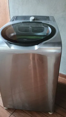 Máquina de Lavar Roupas Brastemp Ative Cesto de Inox 11-Kg Usada?