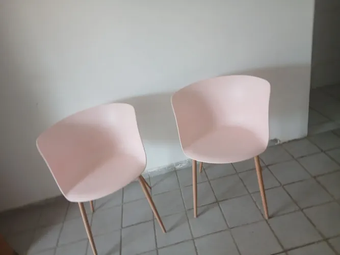 Vendo duas cadeiras