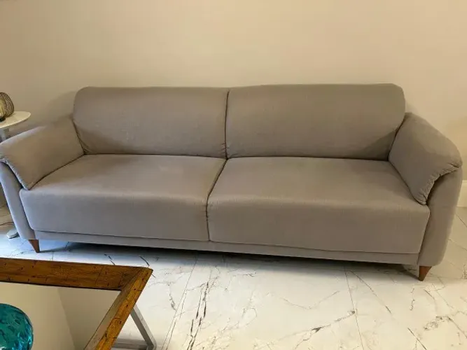 LINDO SOFÁ PARA SALA DE ESTAR - SEMI NOVO