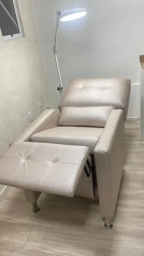 Poltrona para Cílios ou sobrancelha
