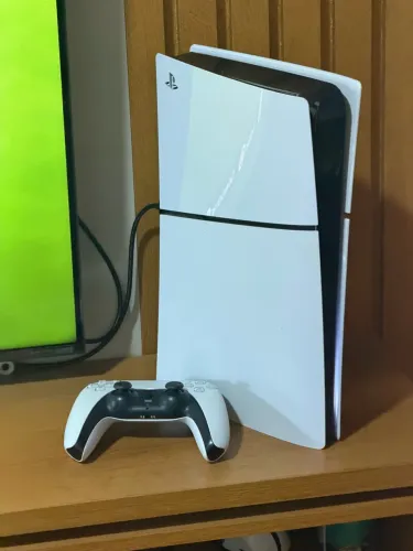 PS5 em estado de novo