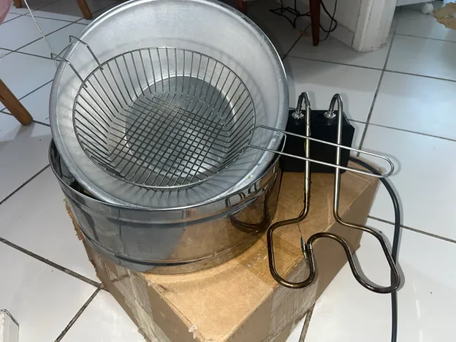 Fritadeira Elétrica Cobra 5L - 110V