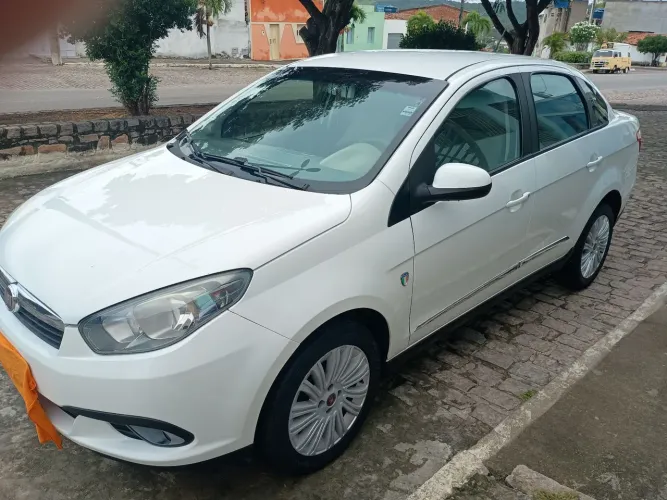 Fiat Grand Siena Essence Italia 1.6 Flex 16V 2015