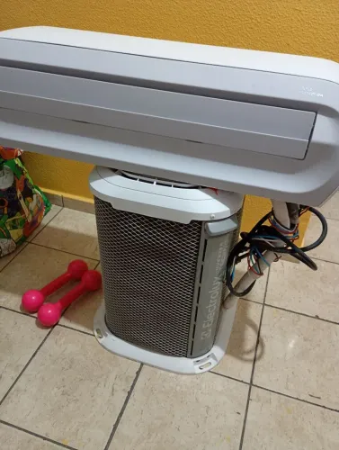 Ar condicionado split 12000btus Eletrolux 