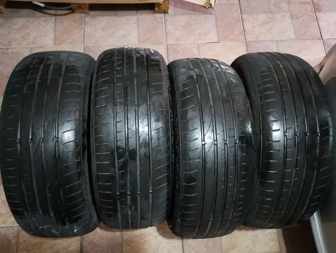 Pneus importados Toyota Corolla 215/55 R17