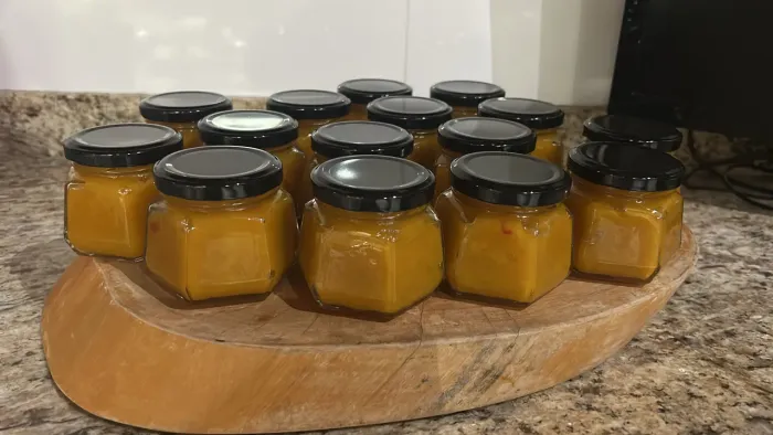 Geléia de Manga com Pimenta ? do Marajó 