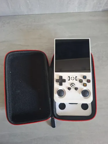 Mini Game Retrô R36Max