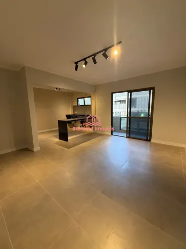 Apartamento à Venda em Canto do Forte, Praia Grande - SP