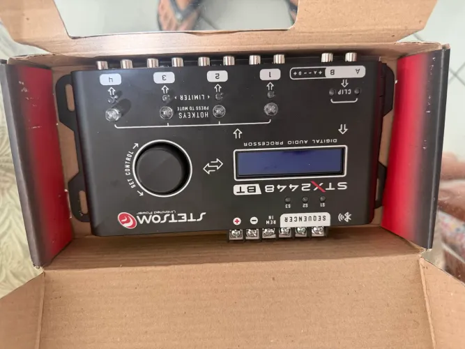 Processador De Audio Digital Stetsom Stx2448 Bt Equalizador Crossover