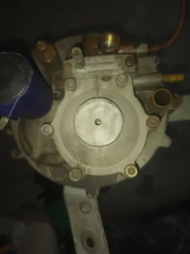 Bomba para gás de carro barata pra tirar peças