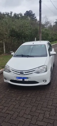 Toyota Etios XS 1.5 Flex 16V 5P Mec. 2015